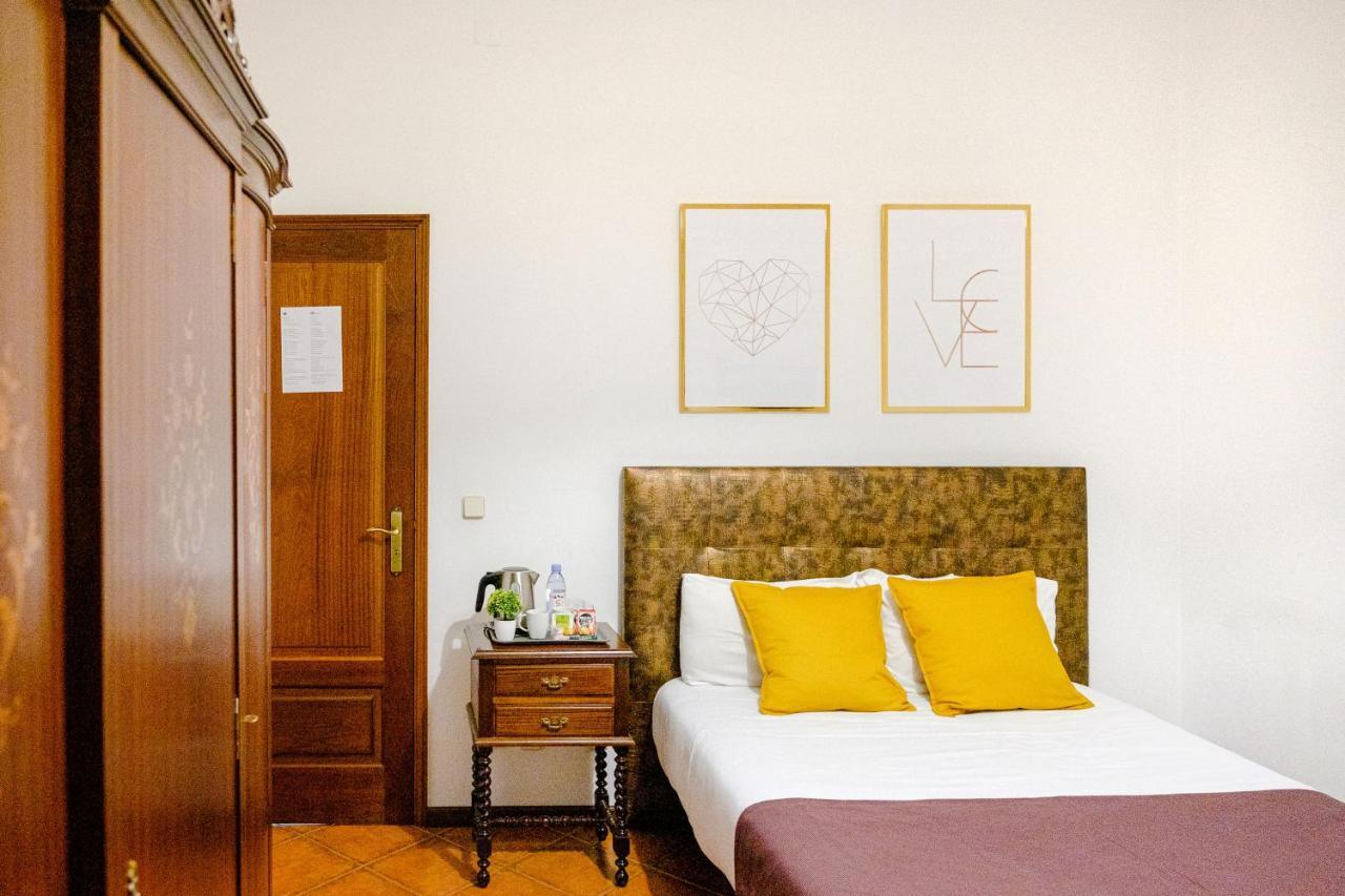 Classico Guesthouse Vila Nova de Gaia Exterior photo