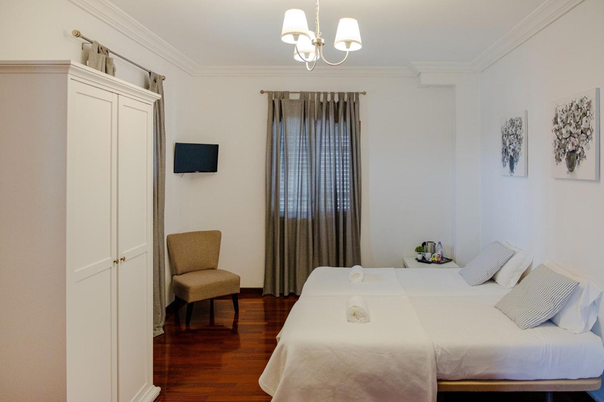 Classico Guesthouse Vila Nova de Gaia Room photo