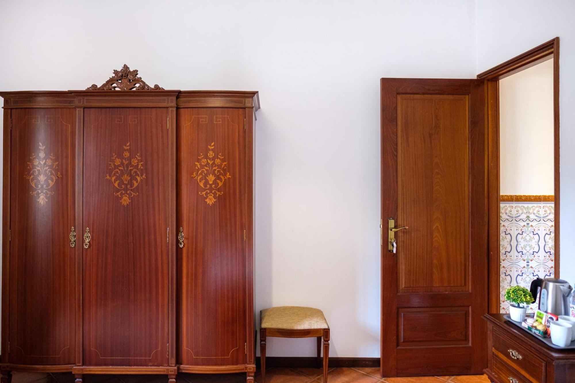 Classico Guesthouse Vila Nova de Gaia Room photo